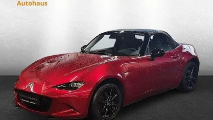 Gebraucht Mazda MX5 Ad'Vantage 132 PS (97 kW) 2022 Magmarot metallic Cabrio