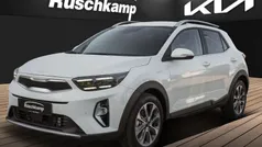 Weiß Neu 2024 Kia Stonic Spirit SUV | 24.980 € (Fairer Preis)