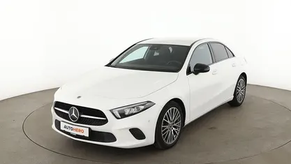 Weiß Gebraucht 2021 Mercedes A180 Progressive Limousine | 24.090 € (Fairer Preis)