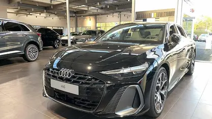 Gebraucht 2025 Audi A6 Comfort Limousine | 79.690 €