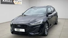 Schwarz Gebraucht 2024 Ford Focus ST-Line X Kombi | 27.990 € (Fairer Preis)