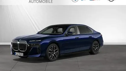 Usata BMW i7 M Sport 334 kW (455 CV) 2025 Blu Berlina