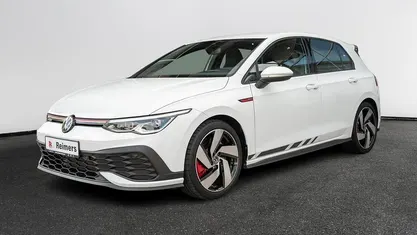 Pure white Gebraucht 2023 VW Golf VIII GTI Clubsport Limousine | 30.410 € (Superpreis)