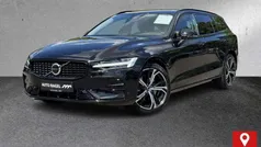 Onyx black / Gebraucht 2025 Volvo V60 Plus Kombi | 42.800 € (Fairer Preis)