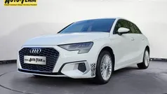 Weiß Gebraucht 2021 Audi A3 e-tron Kleinwagen | 20.880 € (Guter Preis)