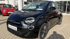 Schwarz Gebraucht 2022 Fiat 500e Icon Kleinwagen | 17.997 € (Fairer Preis)