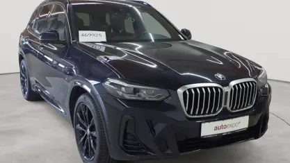 Gebraucht BMW X3 Performance 190 PS (139 kW) 2023 M carbonschwarz metallic SUV