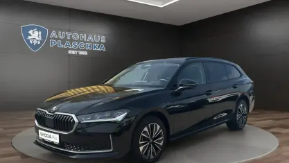 Gebraucht Skoda Superb Selection 193 PS (141 kW) 2025 Ebony schwarz Kombi