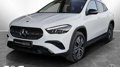 Unilack polarweiß Gebraucht 2024 Mercedes GLA250 Progressive SUV | 41.990 € (Fairer Preis)