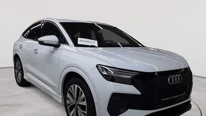 Gebraucht Audi Q4 Sportback e-tron Ambiente 219 kW (299 PS) 2023 Gletscherweiss metallic SUV