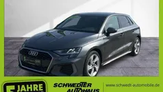 Daytonagrau perleffekt Gebraucht 2024 Audi A3 Sportback S-Line Limousine | 24.490 €