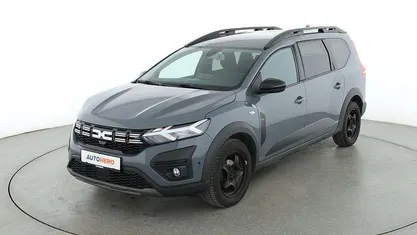 Grau Gebraucht 2023 Dacia Jogger Extreme Van / Kleinbus | 16.700 € (Fairer Preis)