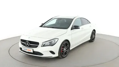 Käytetty Mercedes CLA200 Urban 156 HP (114 kW) 2017 Valkoinen Sedan