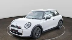 Weiß Neu 2025 Mini Cooper S Favoured Kleinwagen | 33.900 € (Fairer Preis)