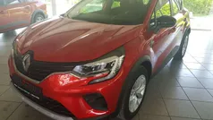 Dezirrot metallic Gebraucht 2022 Renault Captur SUV | 19.950 € (Guter Preis)