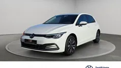 Gebraucht 2023 VW Golf VIII Move Limousine | 25.890 € (Guter Preis)