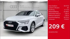 Weiss Gebraucht 2023 Audi A3 Sportback S-Line Limousine | 30.575 € (Fairer Preis)