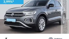 Grau Gebraucht 2024 VW T-Roc Style SUV | 28.980 € (Fairer Preis)