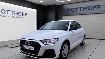 Używany Audi A1 Sportback Design 95 KM (69 kW) 2021 Biały Hatchback