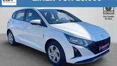 Weiß metallic Neu 2025 Hyundai i20 Select Limousine | 20.390 € (Fairer Preis)