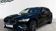Schwarz Gebraucht 2022 Volvo V60 Core Kombi | 34.990 € (Guter Preis)