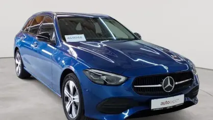 Gebraucht Mercedes C300 Avantgarde 204 PS (150 kW) 2023 Spektralblau metallic Kombi
