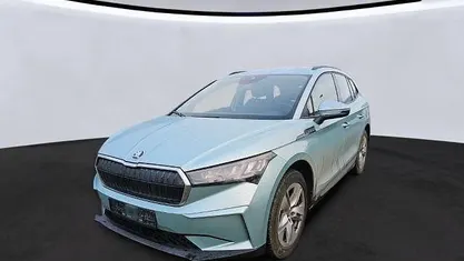 Usado Skoda Enyaq iV Loft 108 kW (148 HP) 2023 Prateado SUV