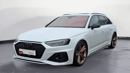 Gebraucht Audi RS4 Ambiente 450 PS (330 kW) 2021 Gletscherweiß metallic Kombi