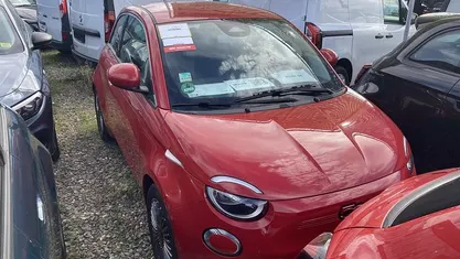 Gebraucht 2022 Fiat 500e Red Kleinwagen | 21.660 € (Fairer Preis)