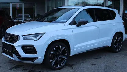 Weiß (nevada weiß) schwarz (alcantara) Gebraucht 2021 Cupra Ateca SUV | 29.990 € (Fairer Preis)