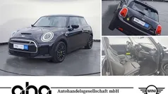 Schwarz Gebraucht 2023 Mini Cooper SE Classic Kleinwagen | 20.930 € (Fairer Preis)