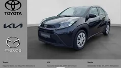 Schwarz Gebraucht 2023 Toyota Aygo X-play Kleinwagen | 13.450 € (Fairer Preis)