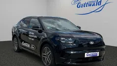 Obsidianschwarz metallic Gebraucht 2024 Ford Capri Premium SUV | 43.490 € (Fairer Preis)