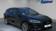 Obsidianschwarz metallic Gebraucht 2024 Ford Focus ST-Line Kombi | 26.490 € (Superpreis)