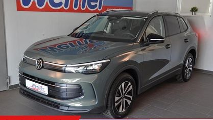 Nowe VW Tiguan 150 KM (110 kW) 2026 Zielony SUV