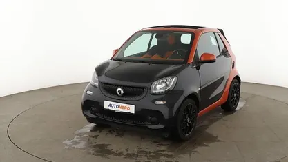 Gebraucht Smart ForTwo Cabrio Basis 71 PS (52 kW) 2018 Schwarz Cabrio