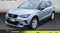 Urban silber metallic Gebraucht 2024 Seat Arona Xperience SUV | 23.990 € (Fairer Preis)