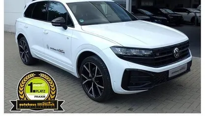 Weiß Gebraucht 2023 VW Touareg R-line SUV | 63.960 € (Fairer Preis)