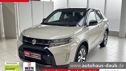 Gebraucht Suzuki Vitara Comfort+ 110 PS (80 kW) 2025 Savannah ivory metallic / cosmic black pearl metallic SUV