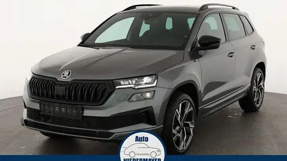 Black magic perleffekt Gebraucht 2025 Skoda Karoq SportLine SUV | 39.995 € (Fairer Preis)