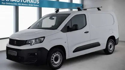 Gebraucht Peugeot Partner Premium 102 PS (75 kW) 2022 Weiß Van / Kleinbus
