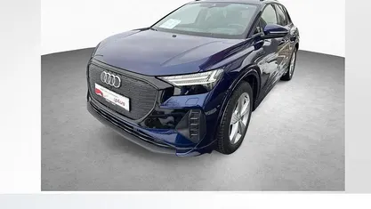 Gebraucht 2025 Audi Q4 e-tron Ambiente SUV | 46.980 € (Fairer Preis)