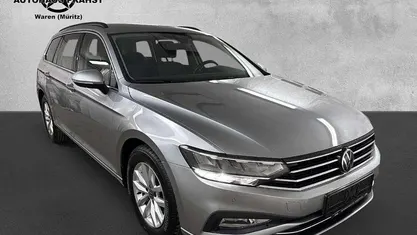 Gebraucht VW Passat Business 150 PS (110 kW) 2023 Kombi