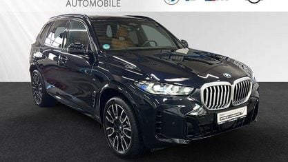 Gebraucht BMW X5 M Sport 298 PS (219 kW) 2025 Carbonschwarz metallic SUV
