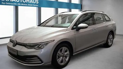 Gebraucht 2023 VW Golf VIII Life Kombi | 20.360 € (Guter Preis)