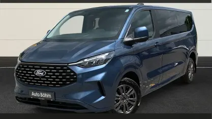 Neu Ford Tourneo Custom Titanium 170 PS (125 kW) 2025 Chromablau metallic Van