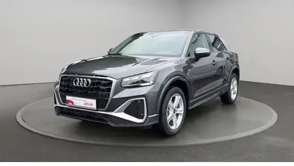 Gebraucht Audi Q2 S-Line 150 PS (110 kW) 2026 Daytonagrau perleffekt SUV