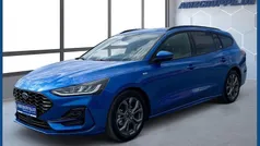 Desert island blue met Gebraucht 2024 Ford Focus ST-Line X Kombi | 25.990 € (Fairer Preis)