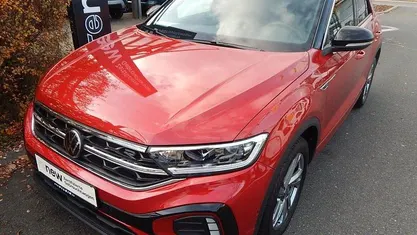 Rot Gebraucht 2023 VW T-Roc R-line SUV | 27.870 € (Guter Preis)