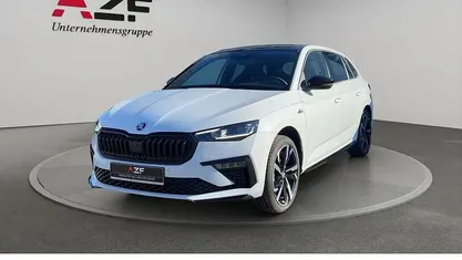 Gebraucht Skoda Scala 150 PS (110 kW) 2025 Moonweiß perleffekt Kleinwagen